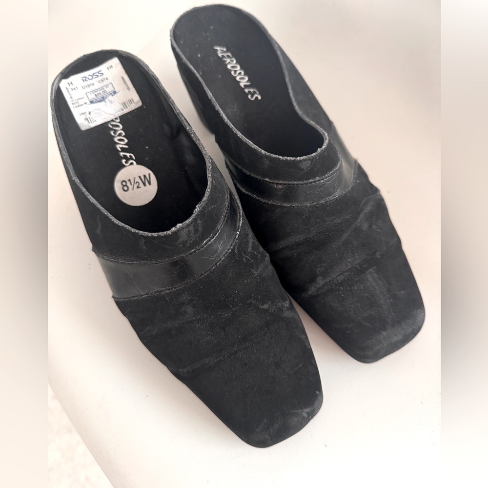 Aerosoles Women's Black Mules